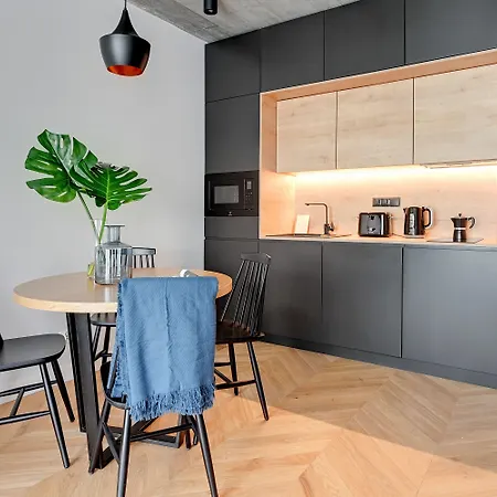 Equus Aparthotel