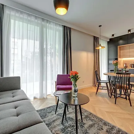 Equus Aparthotel 3*