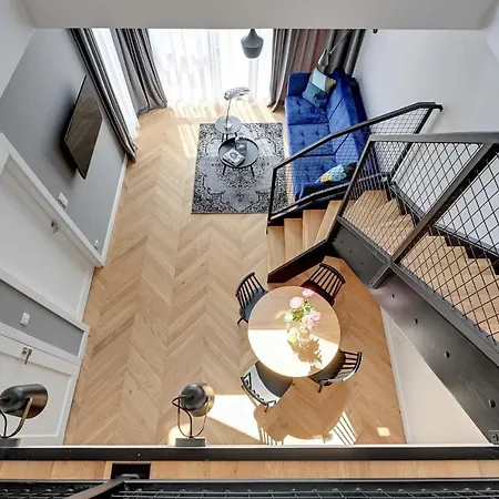 Equus Aparthotel
