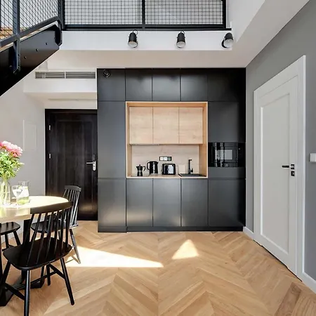 Equus מלון דירות